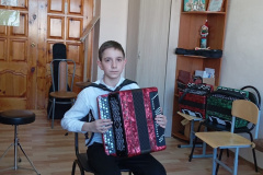 EScwiKHpJ68